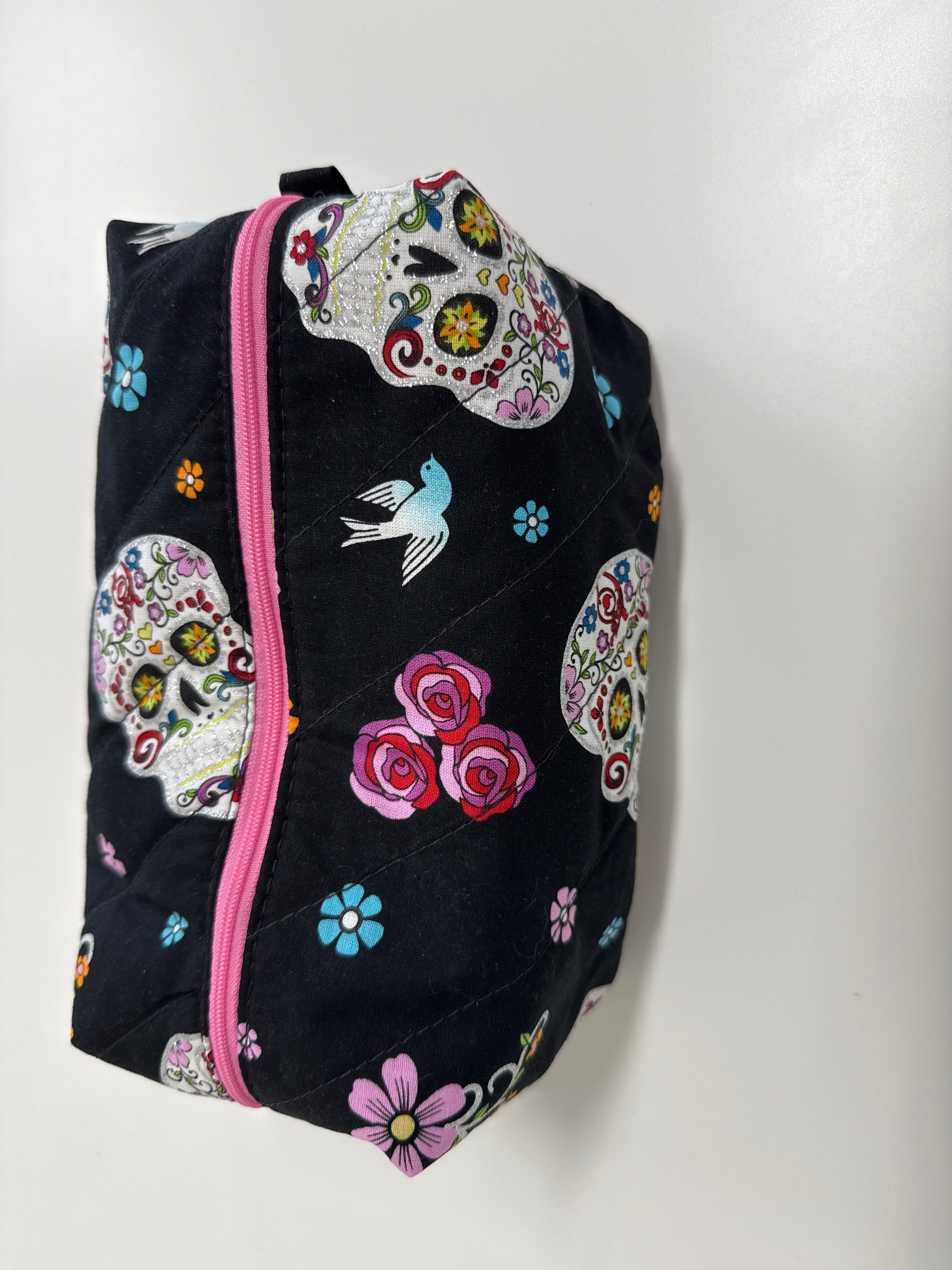 Quilted Make Up Bag – Sugar Skulls