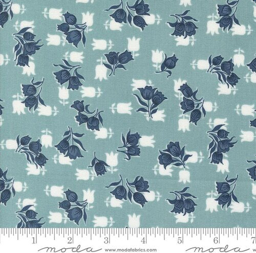 Rosemary Cottage - Sky Tulips - 1/2 Yard