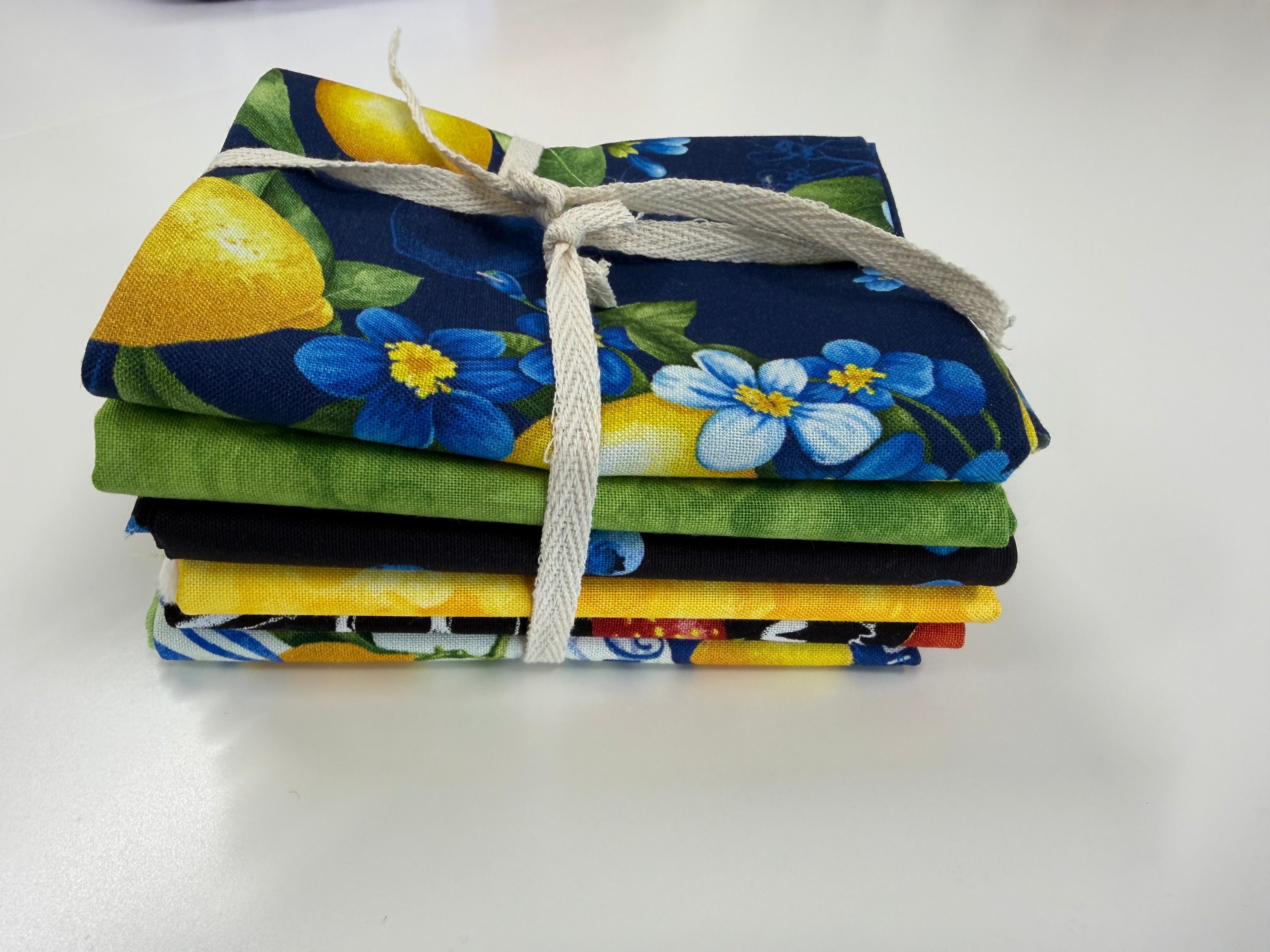 Lemon Fat Quarter Bundle