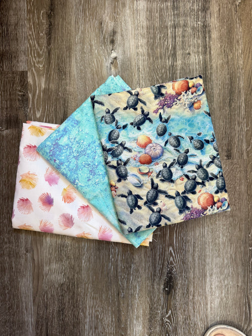 "Pretty Simple" by Fabric Cafe Turtle Beach 3 yard Quilt Kit
