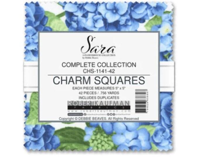 Flowerhouse - Sara Charm Pack by Debbie Beaves - 42, 5" x 5" Precut Fabric Squares