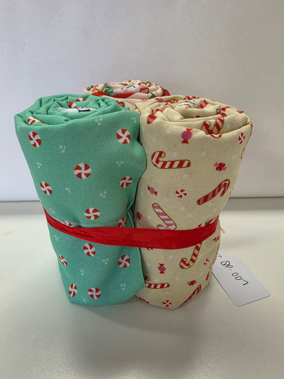 Christmas themed 3yd Quilt Pack