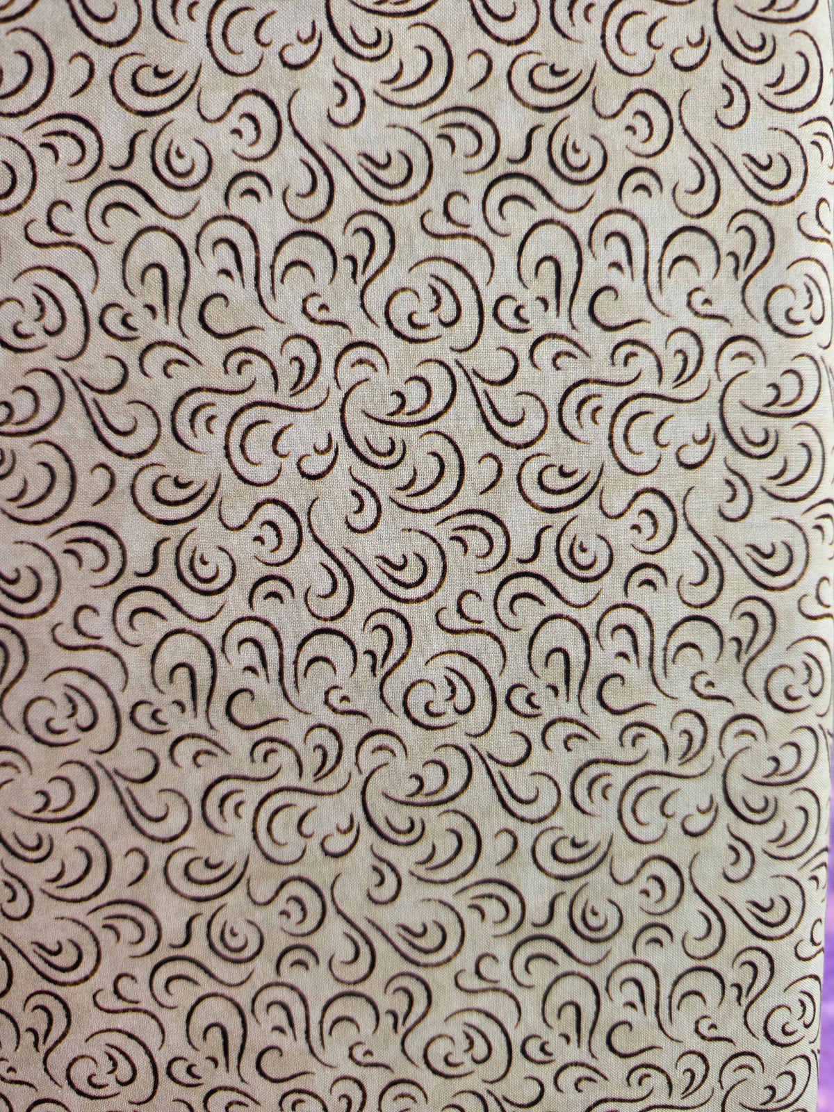 Stallion Song - Swirls White w/Brown -1/2 Yard